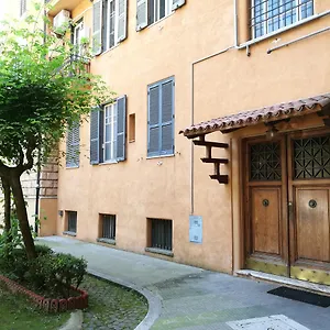 Πανσιόν Alex Place