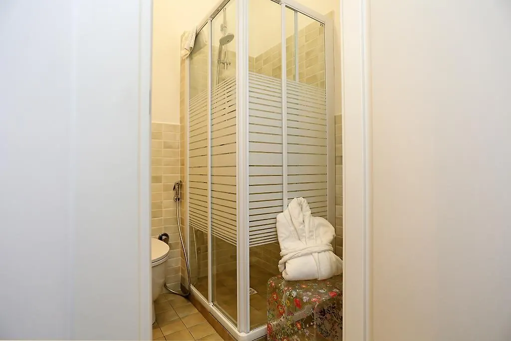 Houspitality Caesar Bed & Breakfast Rzym 3*,