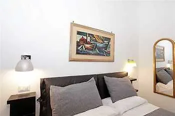 Houspitality Caesar Bed & Breakfast Rzym Włochy