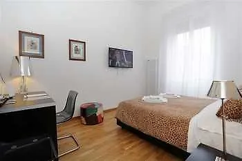 Houspitality Caesar Bed & Breakfast Rzym 3*,  Włochy